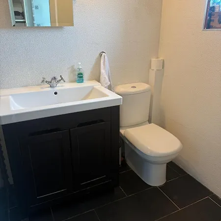 Entire - 5 Bedroom Luxury In 6 Casa vacanze *